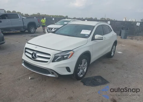 2017 Mercedes-Benz Gla 250 4Matic z USA, uszkodzony, nr VIN WDCTG4GB5HJ340252